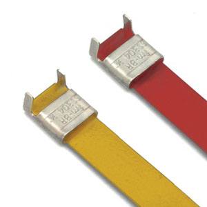 Our stainless steel straps are coated in polyester, epoxy or nylon 11 offering durability and resistance to UV rays. It is ideal for quick identification.